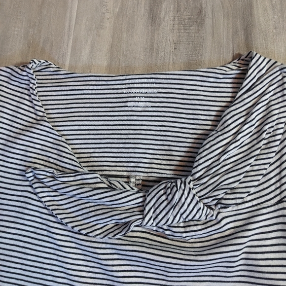 Banana Republic Striped Tank with Bow black and white size medium - Picture 7 of 7